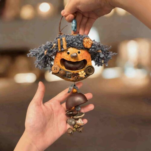 Open-Mouth Pod Doll Charm – Midnight Chime