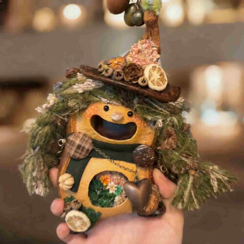 Open-Mouth Pod Doll – Moss Heart Witch