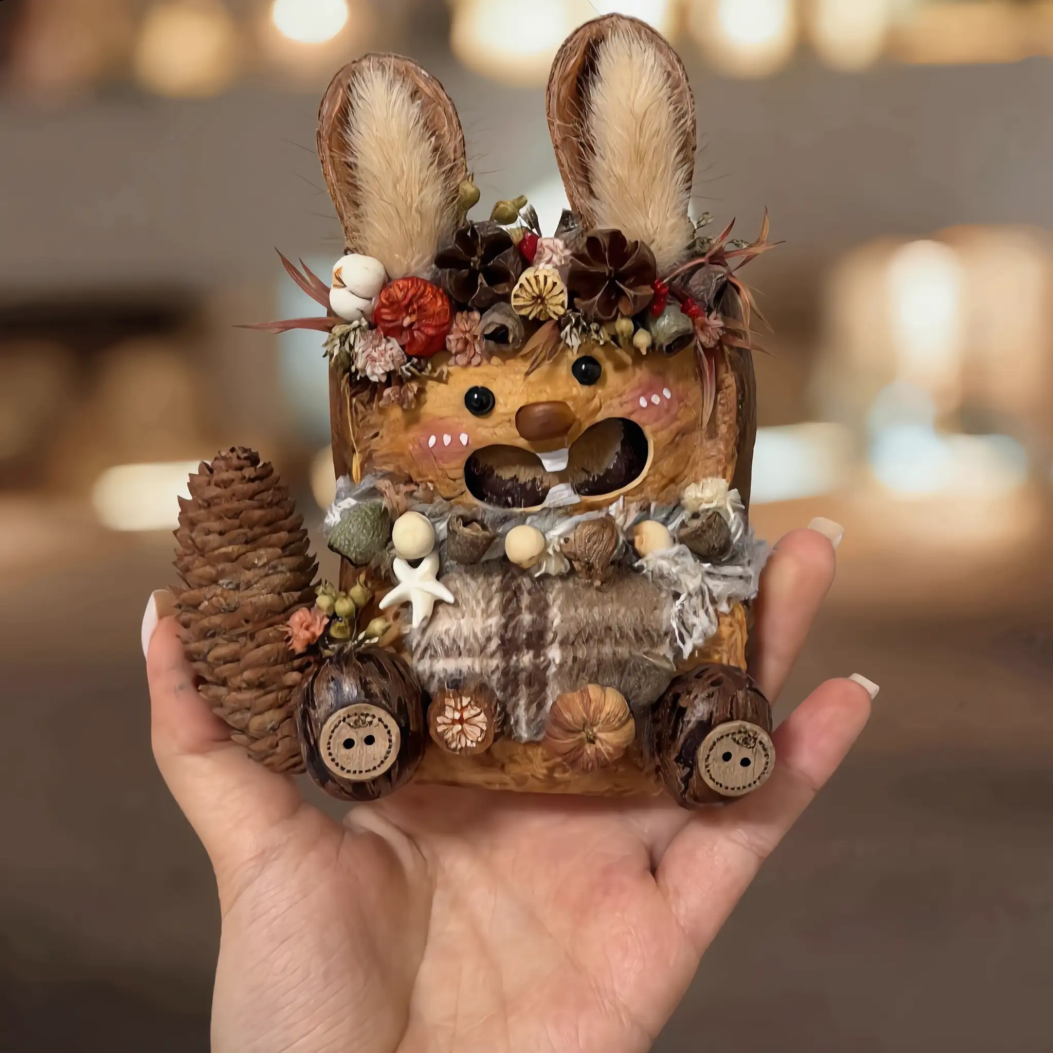 Open-Mouth Pod Doll – Bunny Ears