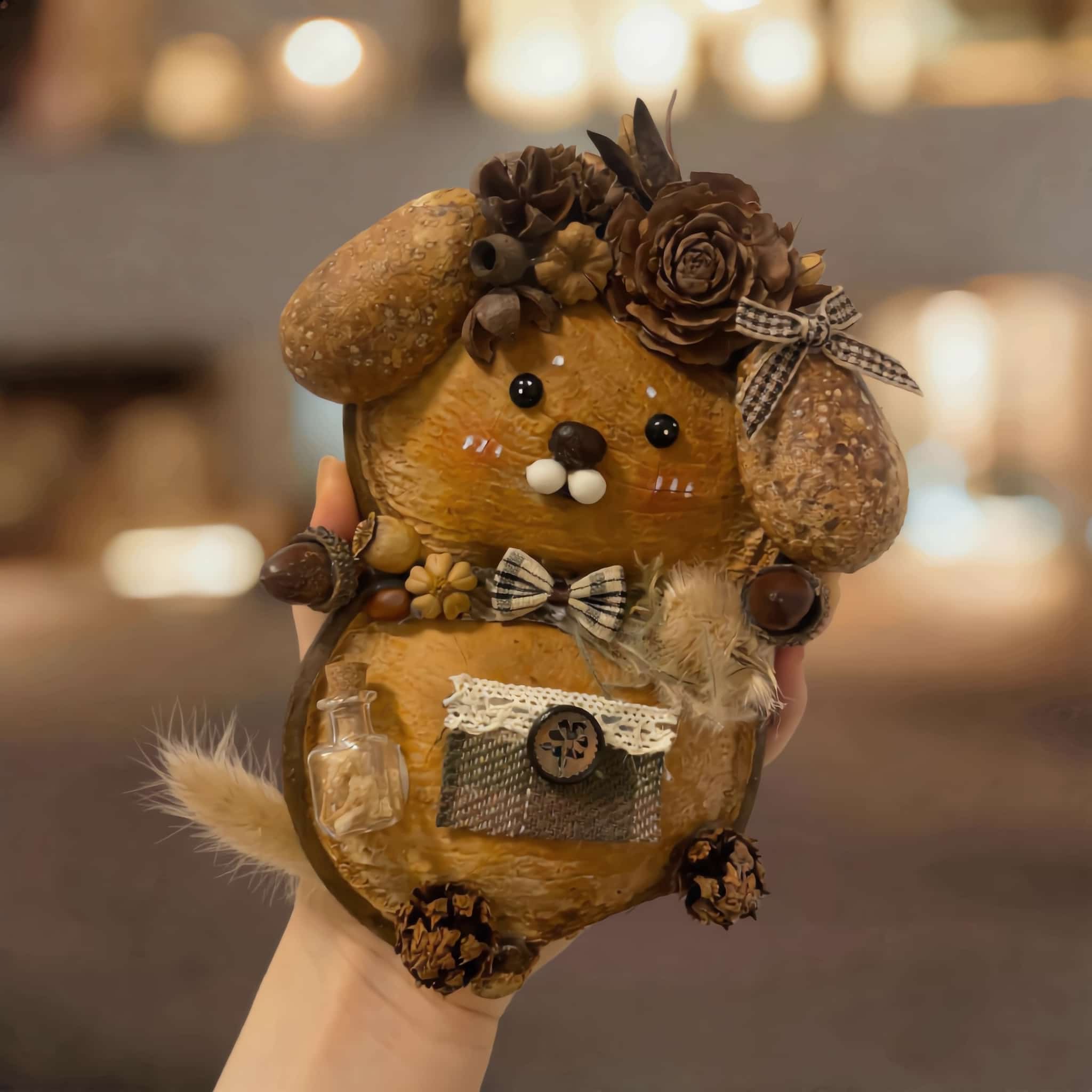 Pod Doll – Pinecone Crown Bear