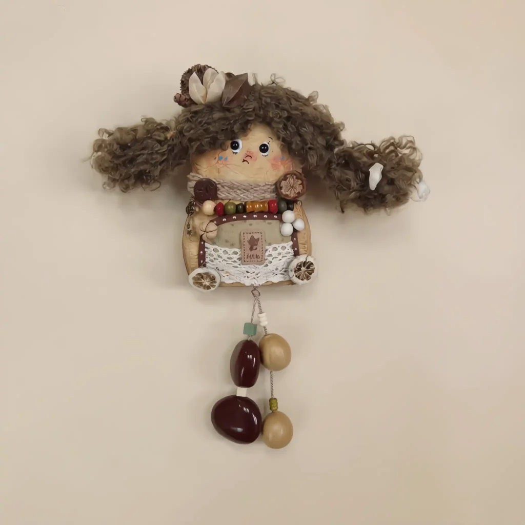 Finished Doll detail – Poddolls Curly-Haired